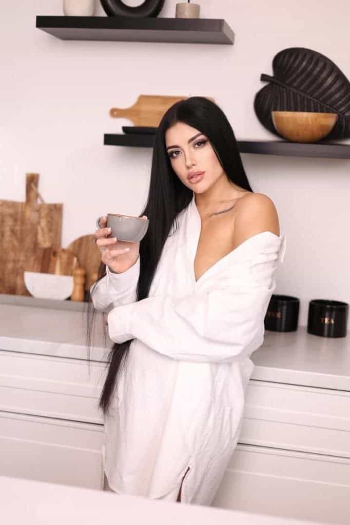 Holka na sex Katia Escort - fotka 4