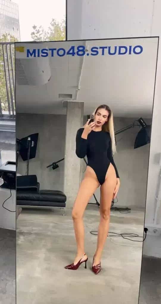 Erotická masérka Angelinka Escort - fotka 5