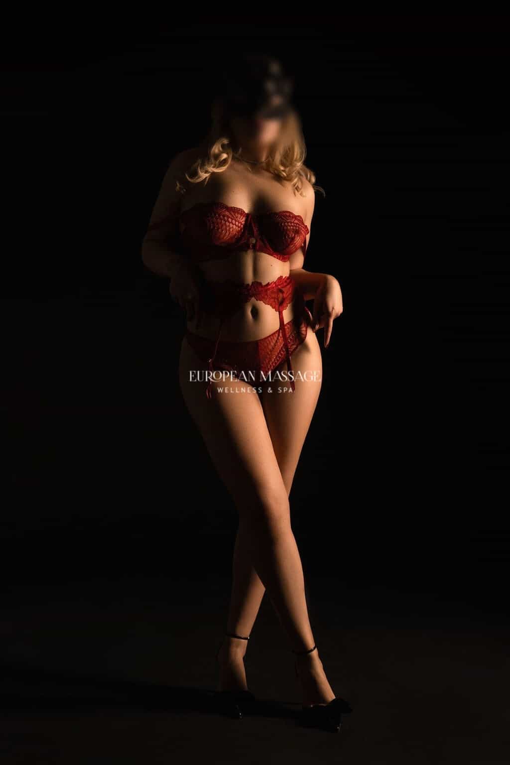 Erotická masérka Emma - European massage, Praha 8 - fotka 1