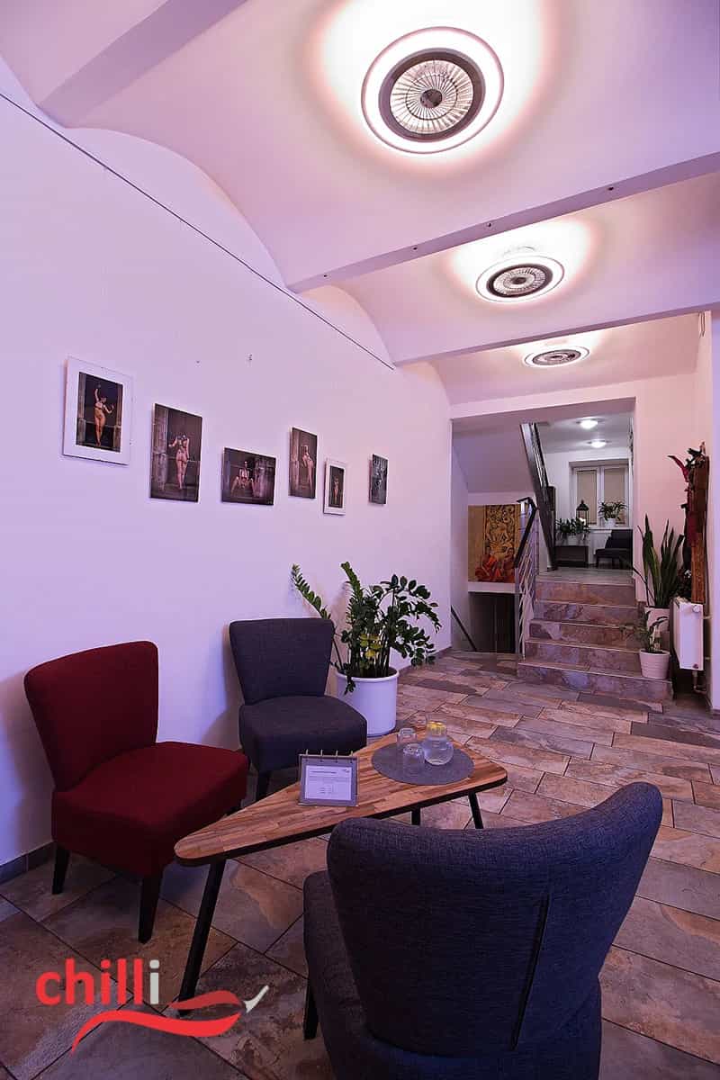 Masážní salon Chilli salon, Praha 8 - fotka 2