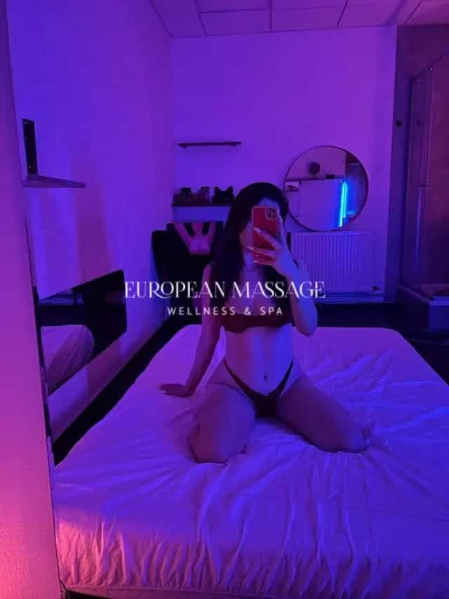 Erotická masérka Liza - European massage, Praha 8 - fotka 4