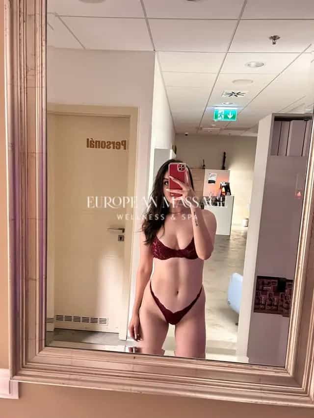 Erotická masérka Liza - European massage, Praha 8 - fotka 2