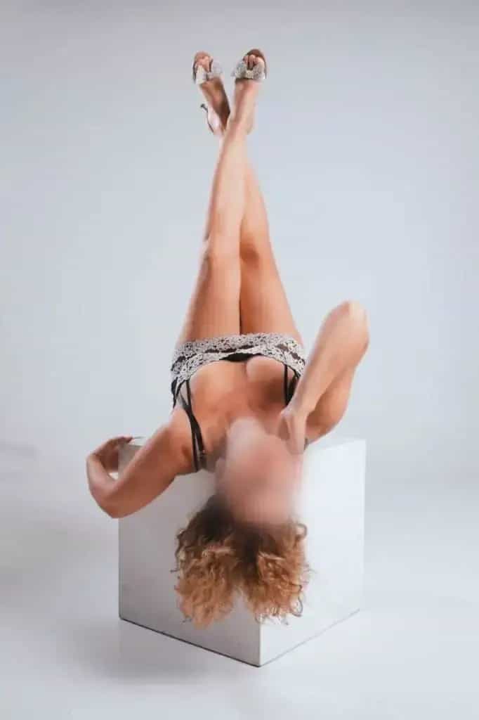 Erotická masérka Monica - fotka 4