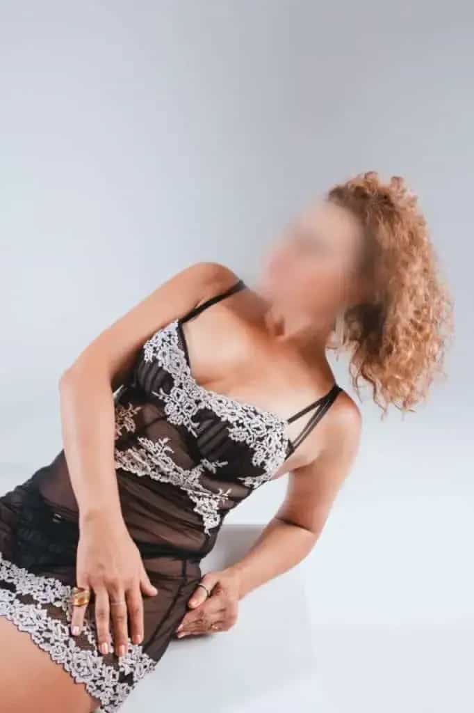 Erotická masérka Monica - fotka 1