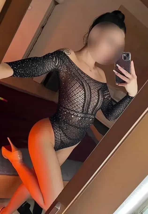 Holka na sex Stefanie - Sex No 1 - fotka 4