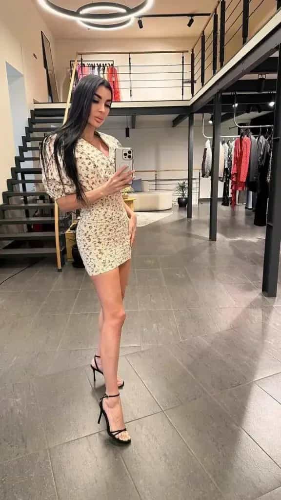 Holka na sex Tinka Escort - fotka 9