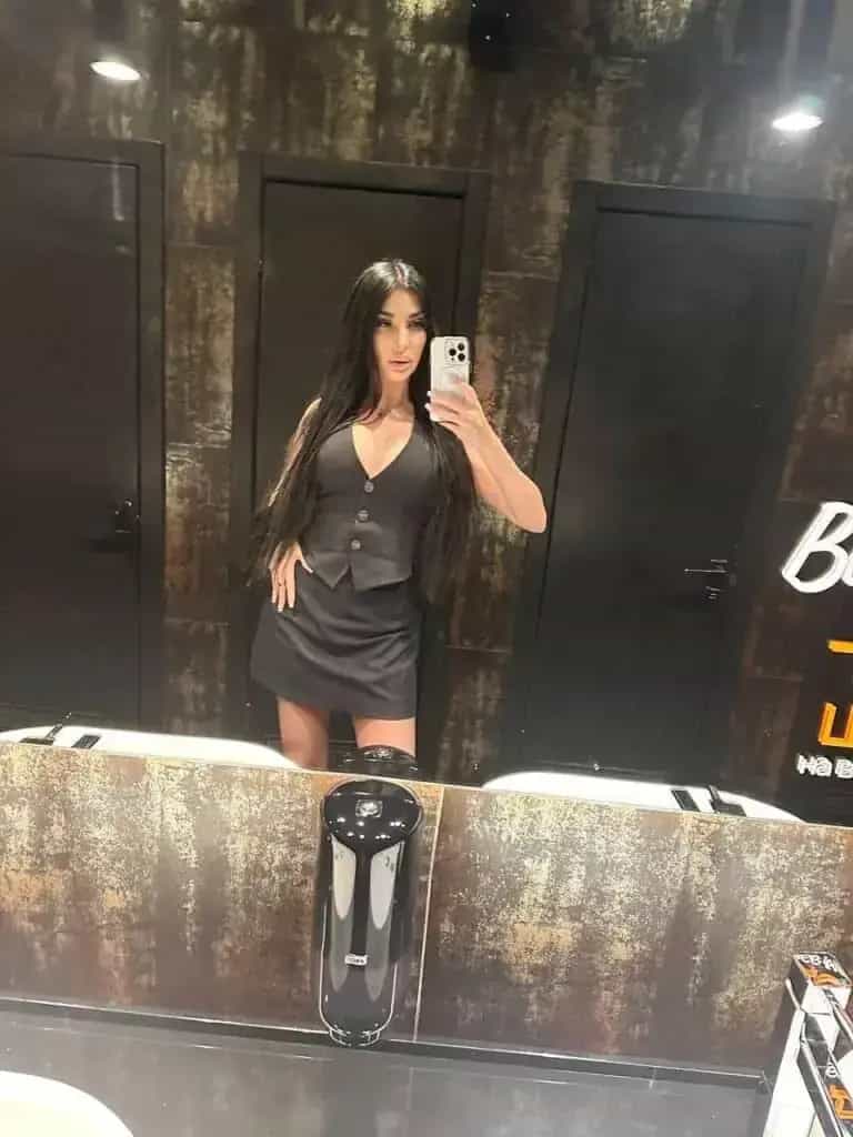 Holka na sex Tinka Escort - fotka 7