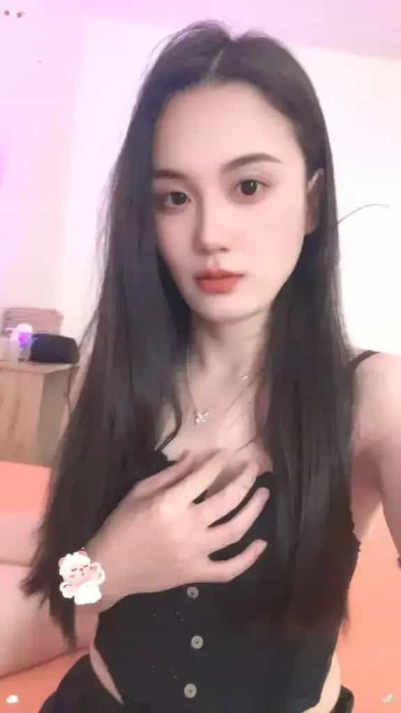 Holka na sex Yuyu - Asiatky v Brně, Brno - fotka 2