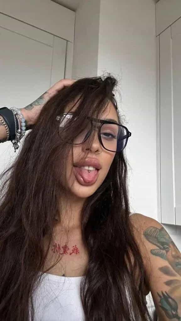 Holka na sex Karina Escort - Martin Kurt Elite, Praha 7 - fotka 5