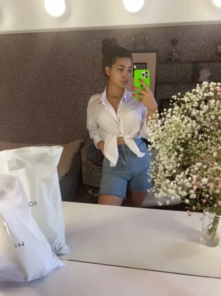 Holka na sex Nella Escort - fotka 3