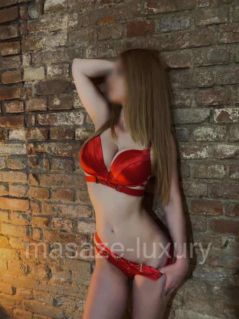 Erotická masérka Izabel - Luxury grand, Praha 10 - fotka 13
