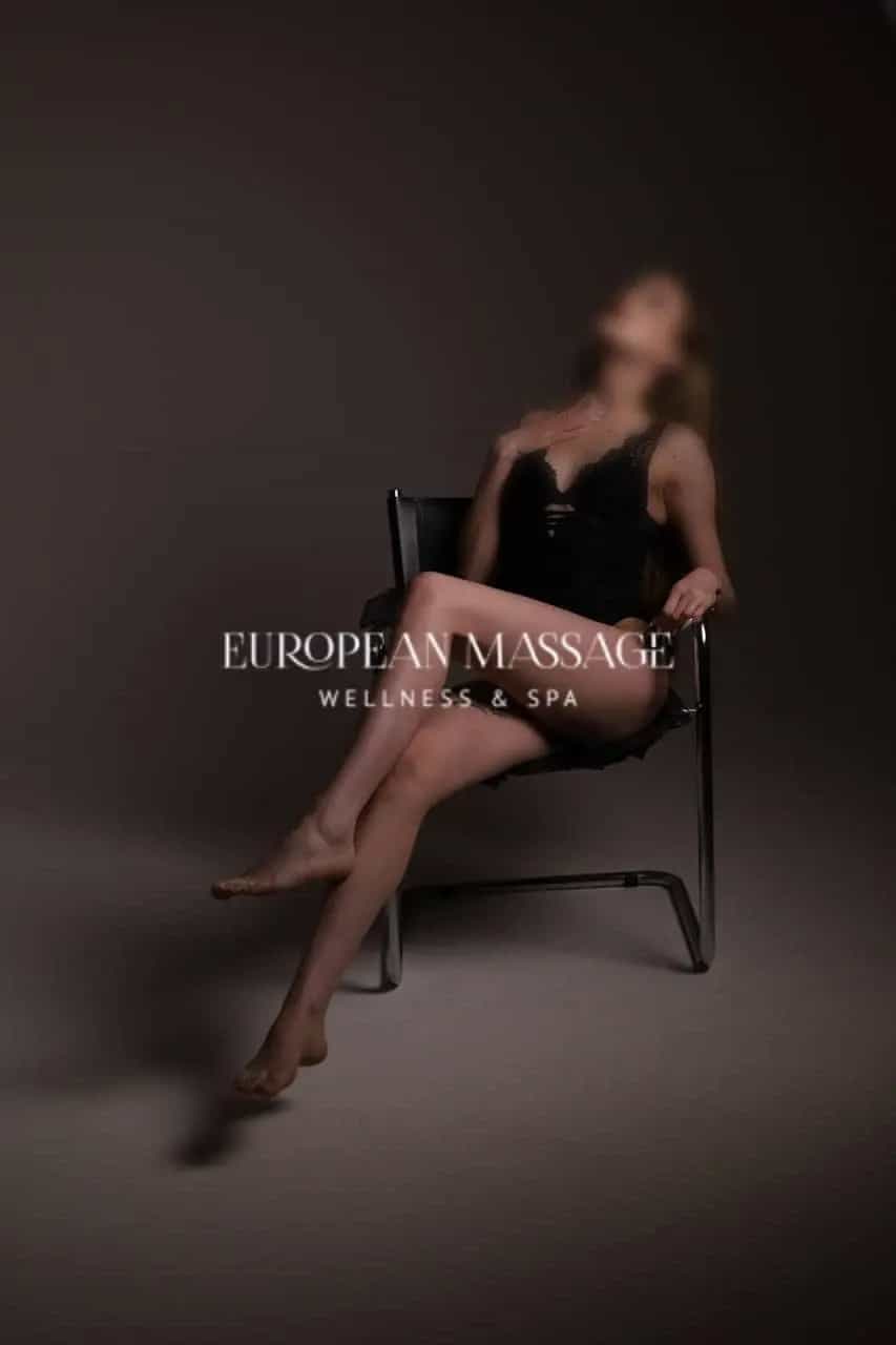 Erotická masérka Luna - European massage, Praha 8 - fotka 3
