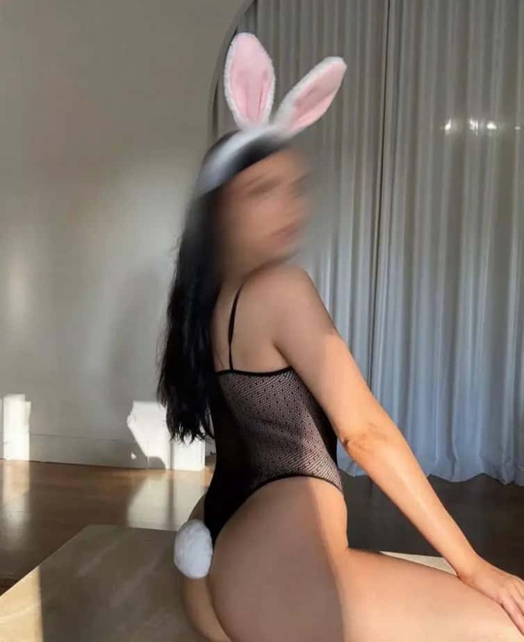 Holka na sex Julia Escort - fotka 4