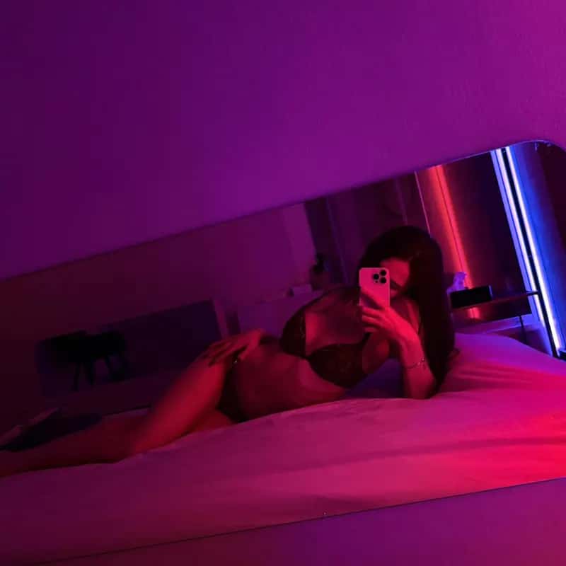 Erotická masérka Nana Escort - Avalon club, Praha 2 - fotka 3