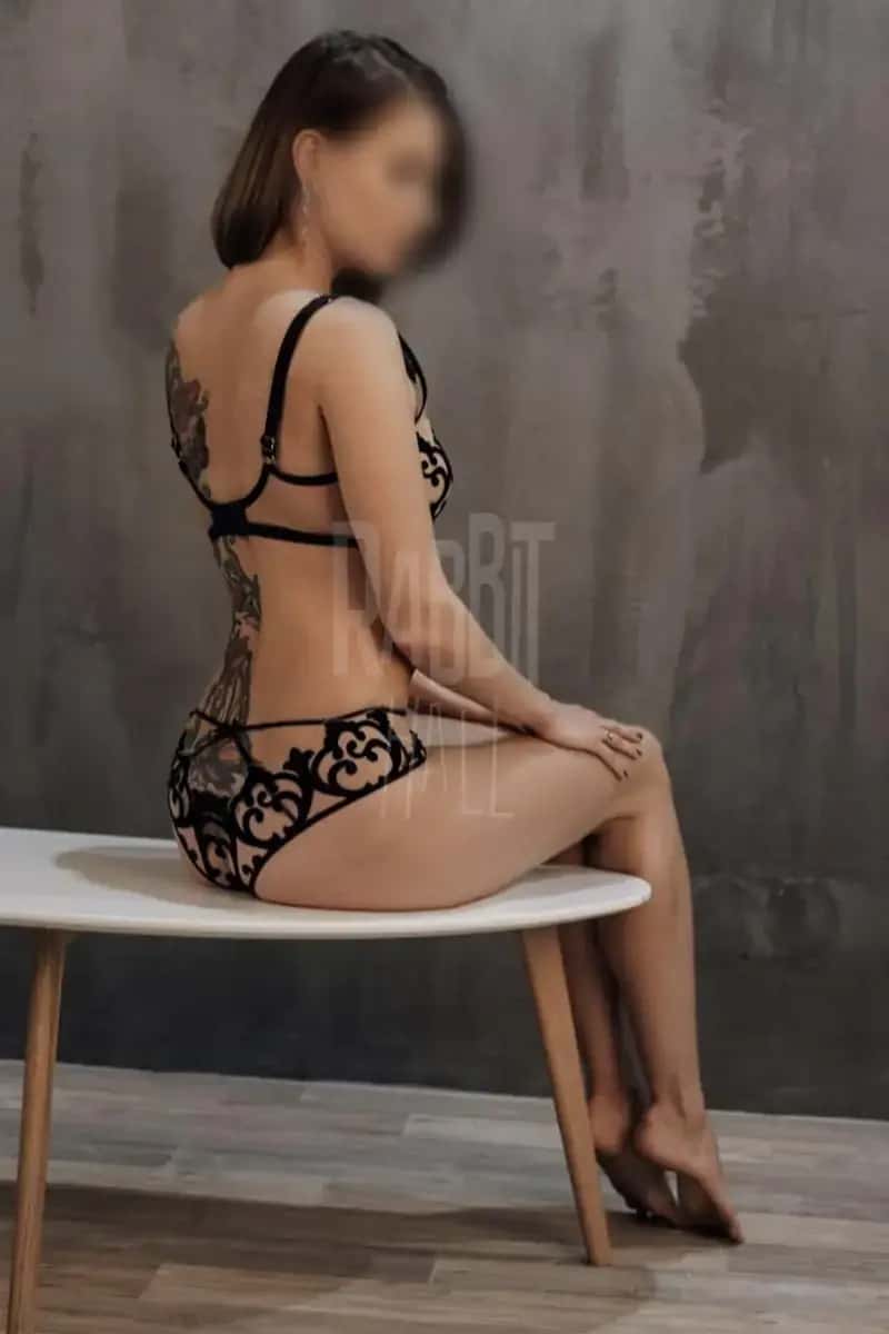 Erotická masérka Alice Escort - Rabbit Hall, Praha 2 - fotka 3