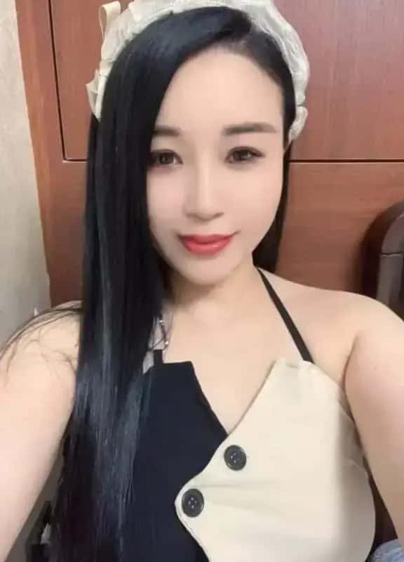 Holka na sex Luna - Asiatky v Brně, Brno - fotka 4