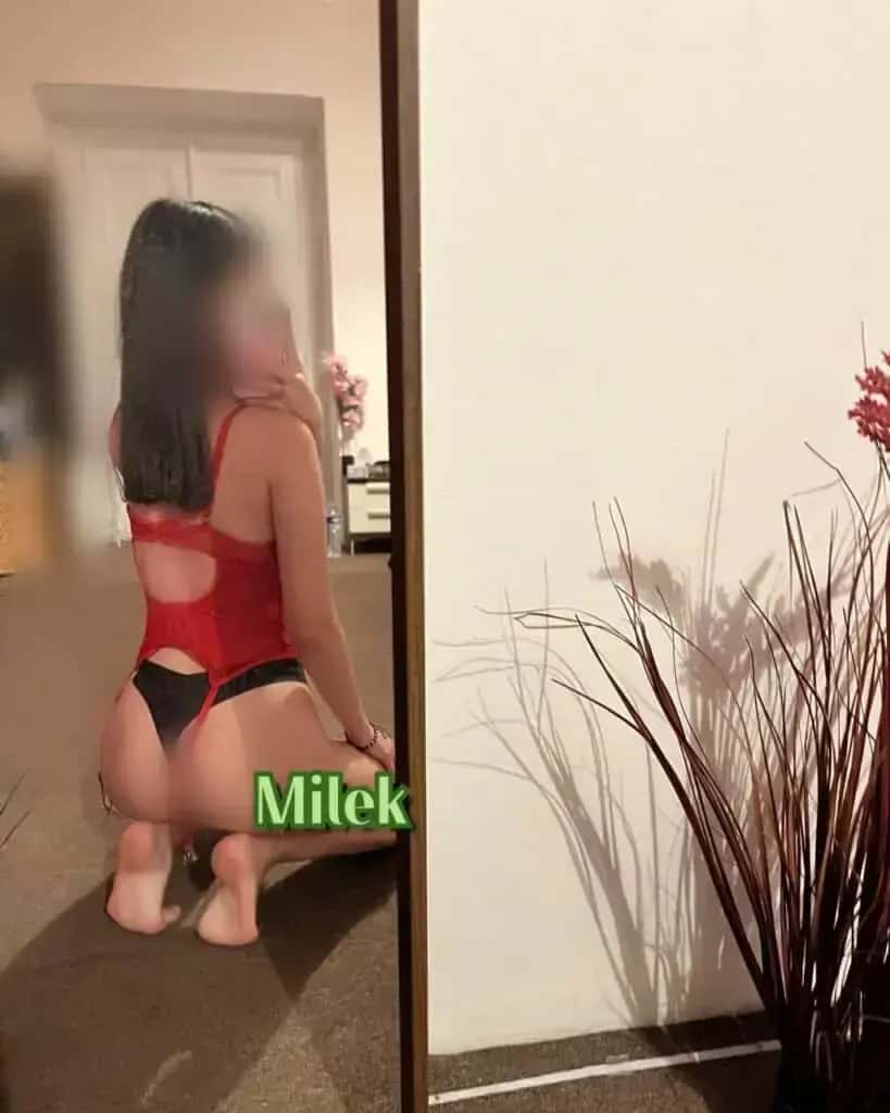 Holka na sex Milek Escort - Relax for boys, Praha 1 - fotka 4