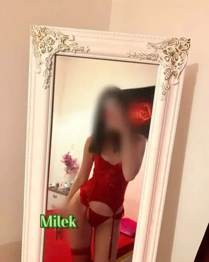 Holka na sex Milek Escort - Relax for boys, Praha 1 - fotka 3
