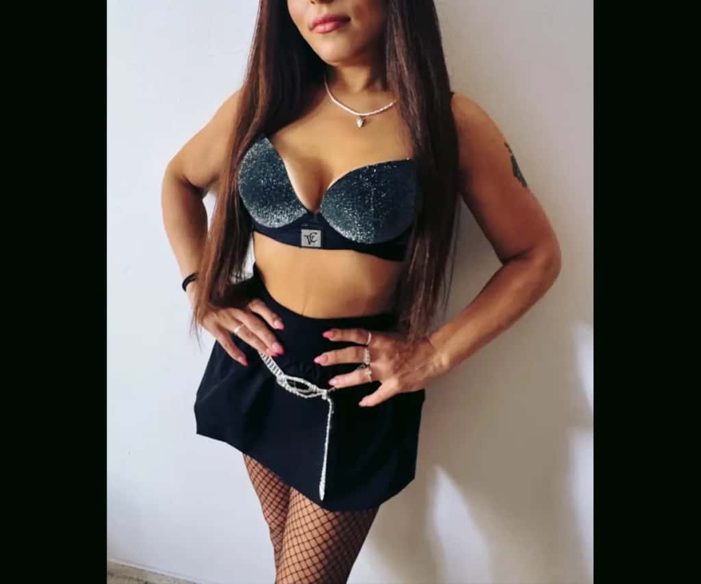 Holka na sex Rachel, Escort - Neon club - Praha 2
