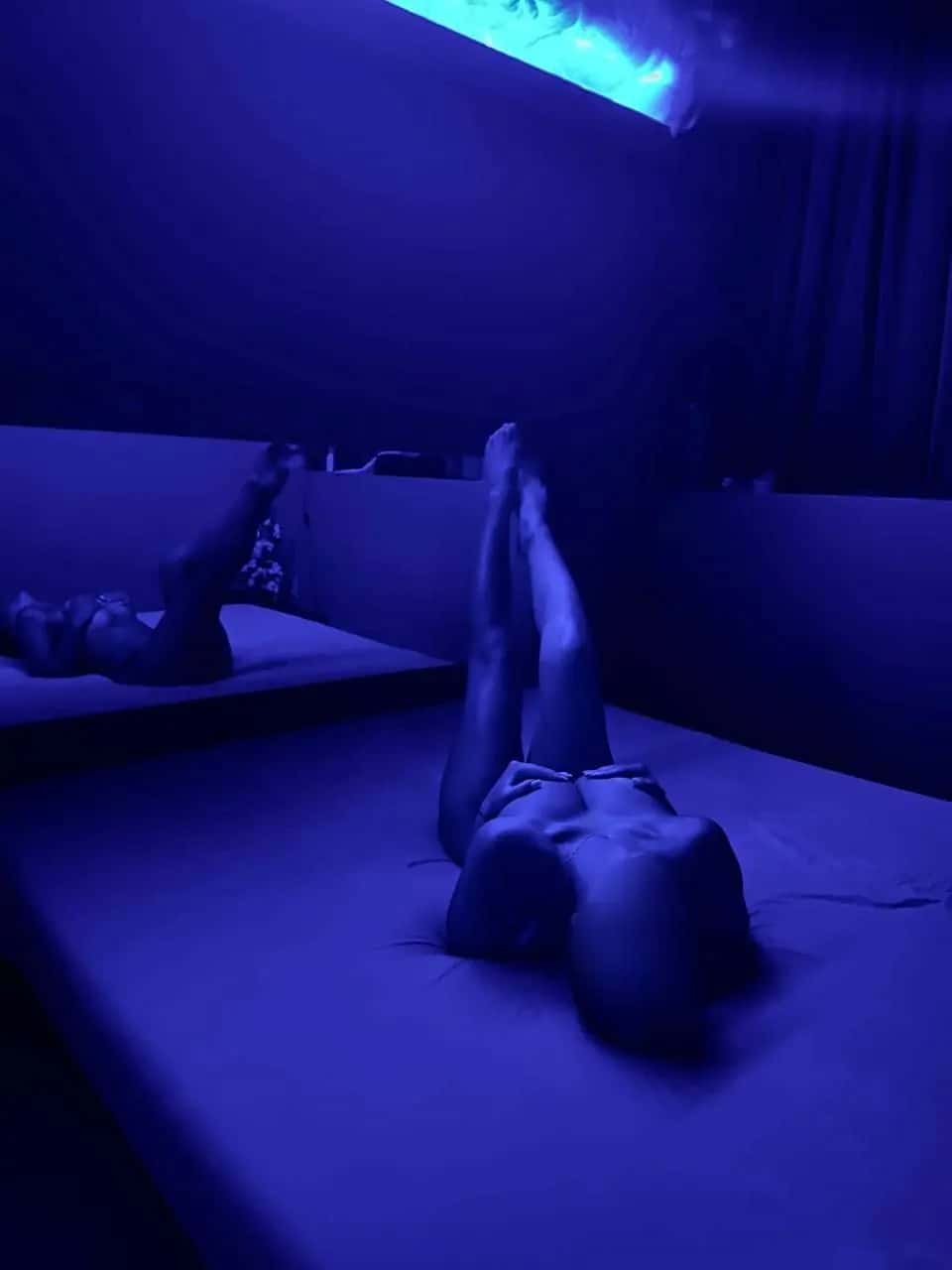 Erotická masérka Jasmin - Avalon club, Praha 2 - fotka 4
