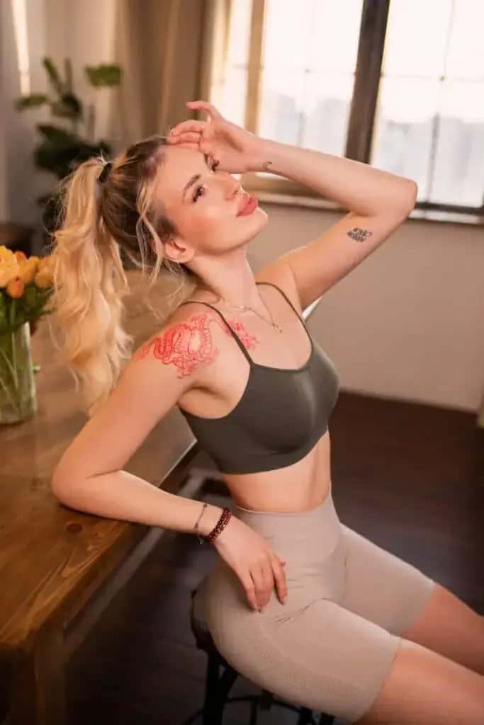 Erotická masérka Angelinka Escort - fotka 6