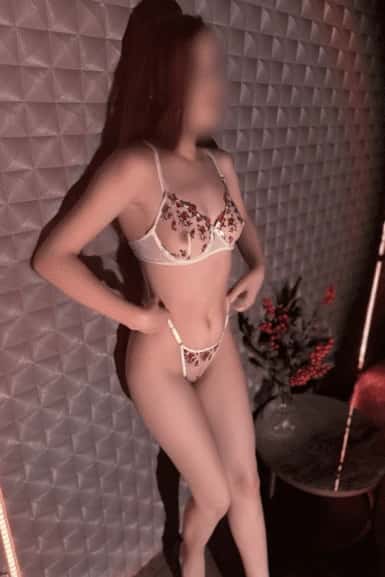 Erotická masérka Silvia - Infinity Spa - Praha 2
