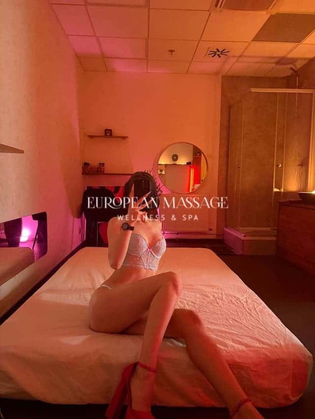 Erotická masérka Ikari - European massage, Praha 8 - fotka 2