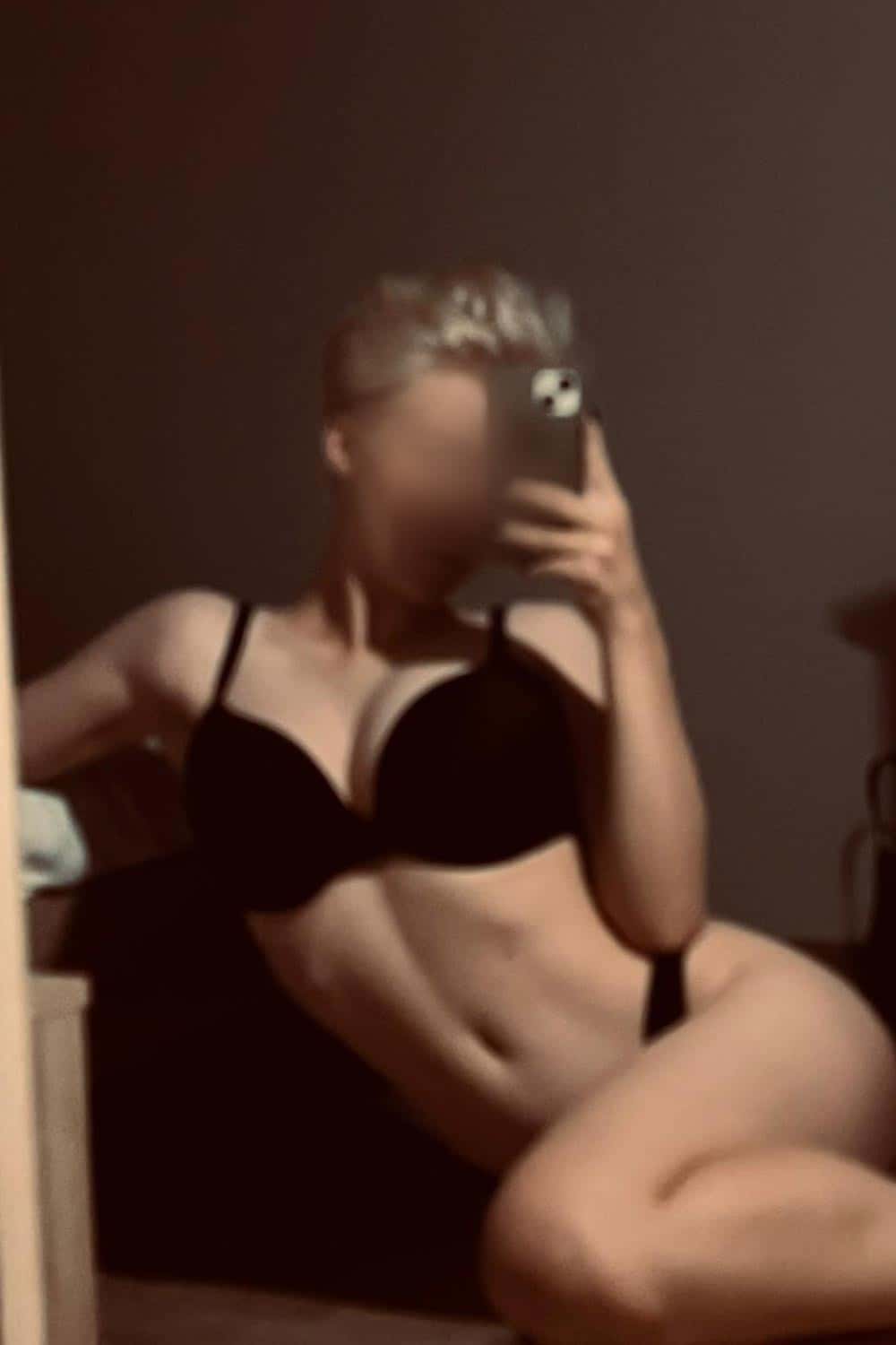 Erotická masérka Karolina Escort - Rabbit Hall, Praha 2 - fotka 5