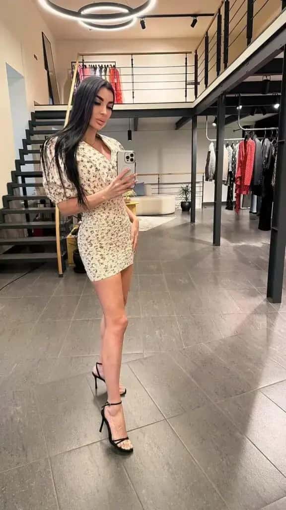 Holka na sex Tinka Escort - fotka 9