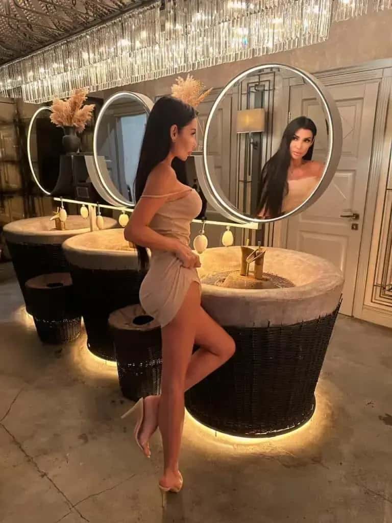Holka na sex Tinka Escort - fotka 5