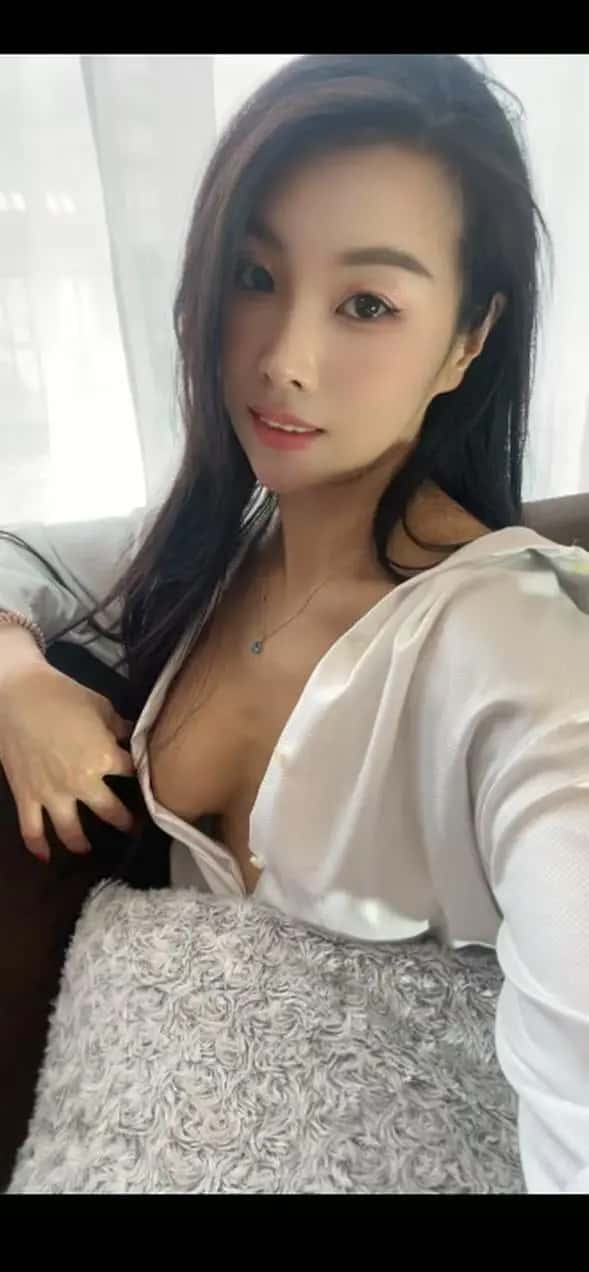Holka na sex Maggie Escort - fotka 3