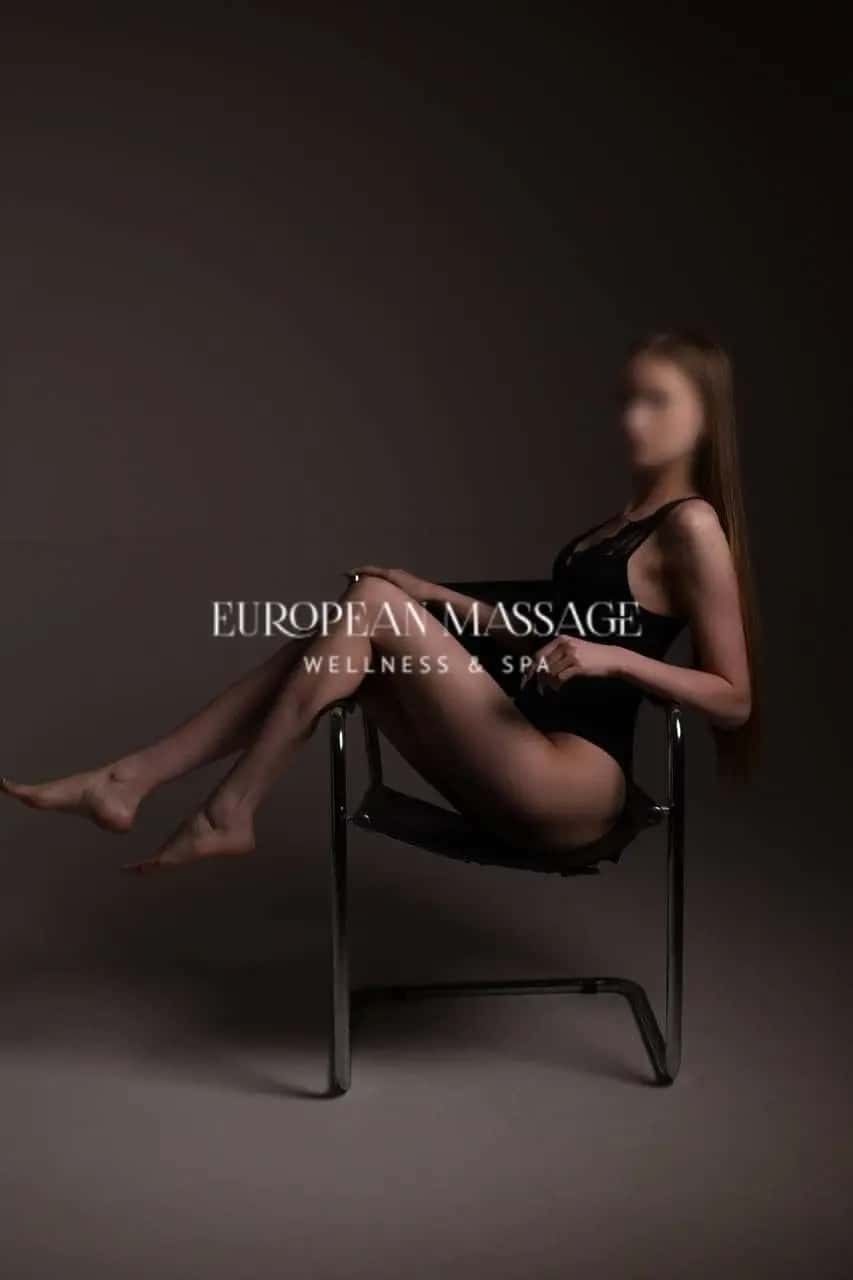 Erotická masérka Luna - European massage, Praha 8 - fotka 2