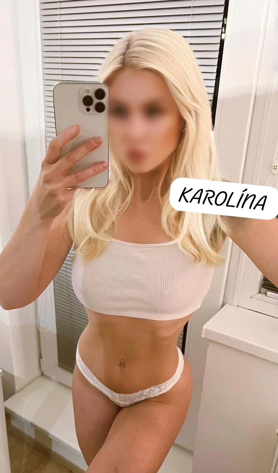 Erotická masérka Karolina - First class massage, Praha 3 - fotka 1