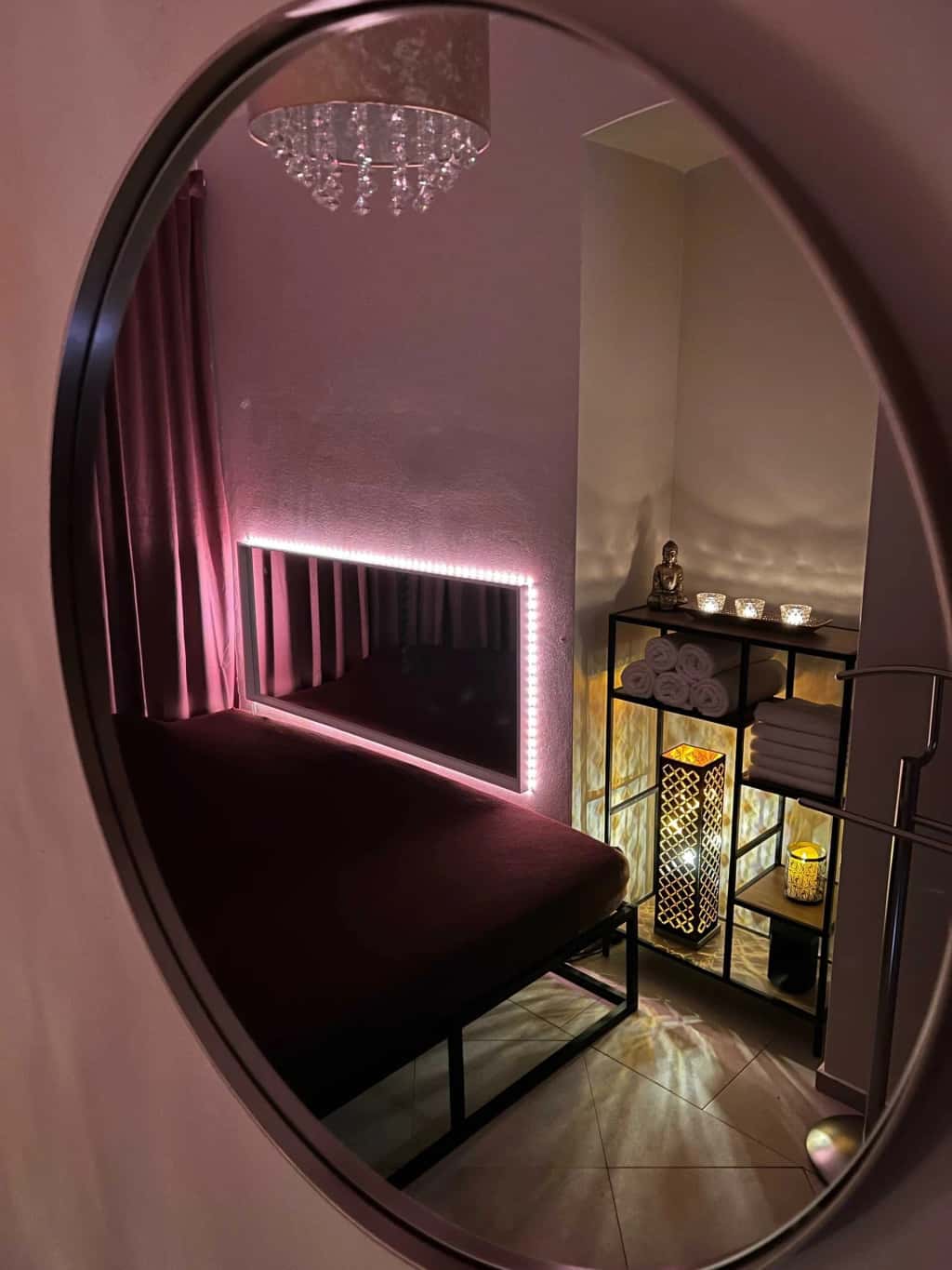 Masážní salon Tantra club, Praha 2 - fotka 1