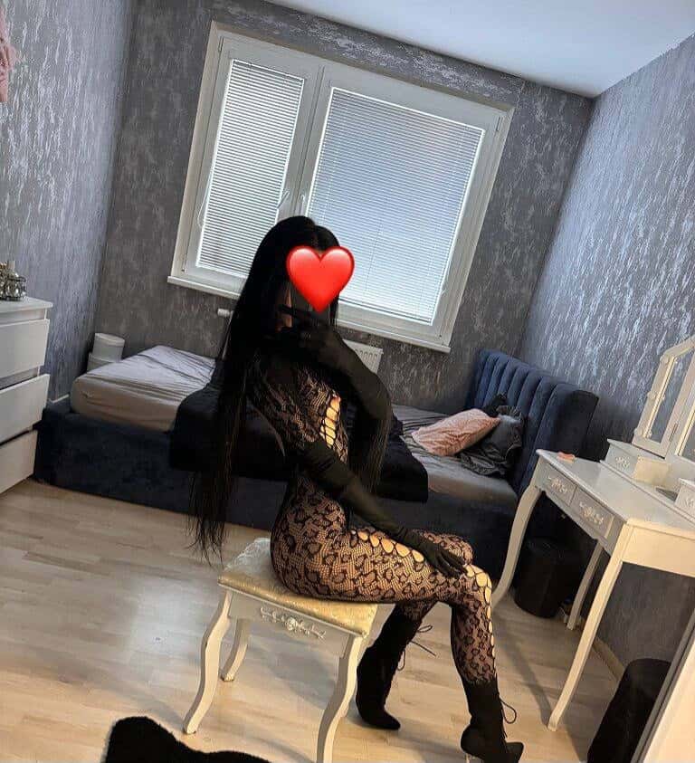 Holka na sex Viki, Karlovy Vary - fotka 1
