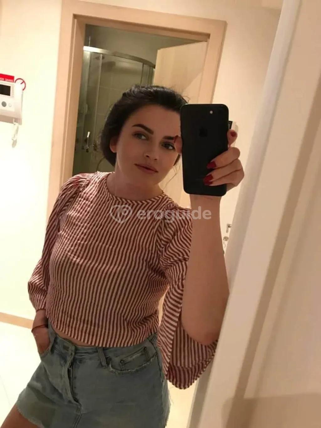 Dívka na sex Olga, 28 let, Escort, Praha 7 | EroGuide