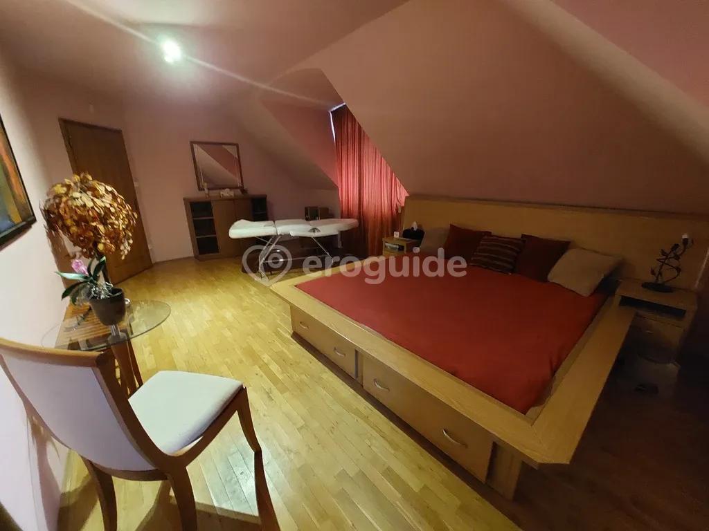 Erotický privát Masáže domeček, Praha 10 | EroGuide