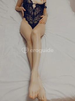 Dívka na sex Mia, 18 let, Praha 4 | EroGuide