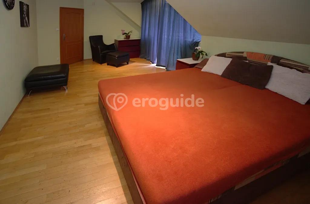 Erotický privát Masáže domeček, Praha 10 | EroGuide