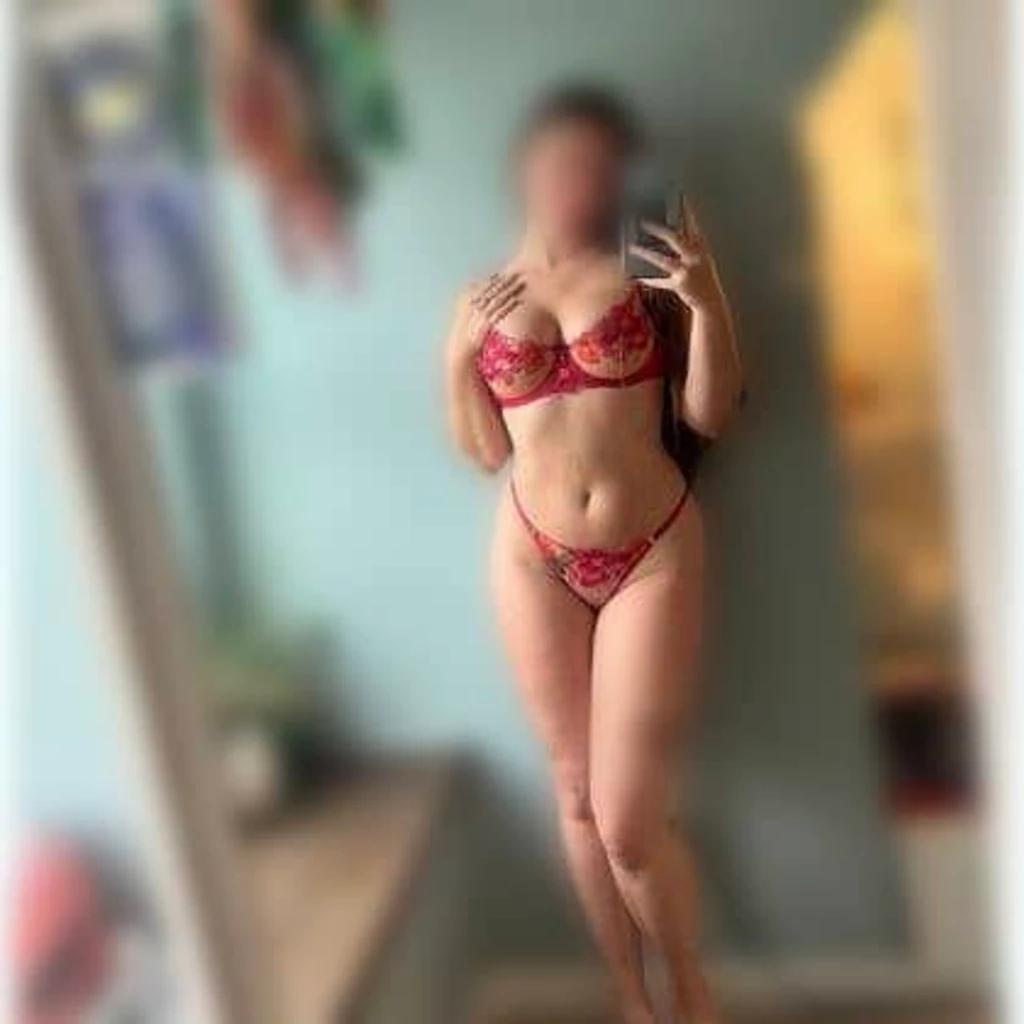 Dívka na sex Daria, 25 let, Escort, Praha 2 | EroGuide