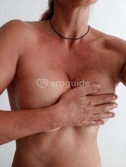 Erotická masérka Chloe, 44 let, Praha 5 | EroGuide