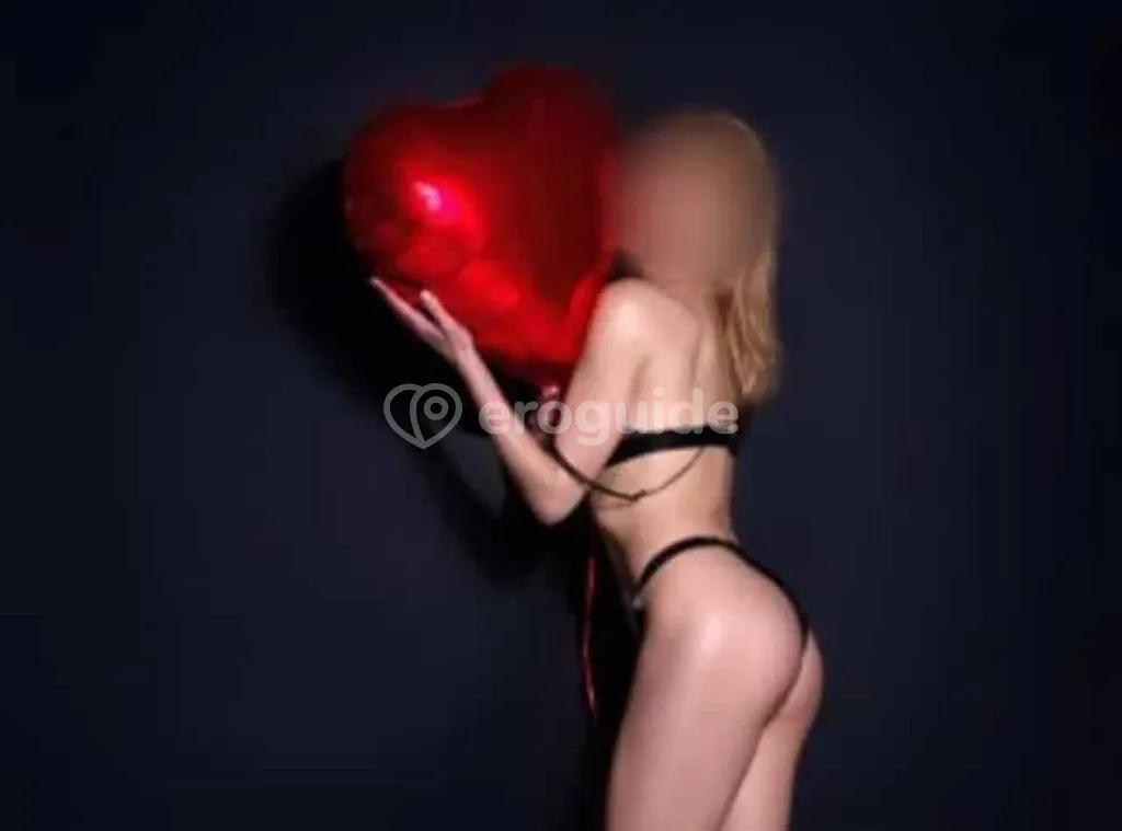 Dívka na sex Nikoly, 25 let, Escort - Privát kočky, Praha 1 | EroGuide