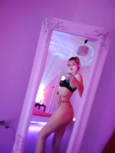 Dívka na sex Nikoly, 25 let, Escort | EroGuide