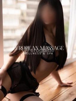 Erotická masérka Bonya, 22 let - European massage, Praha 8 | EroGuide