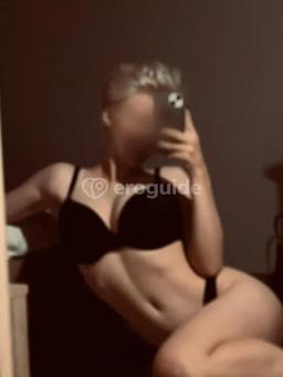 Erotická masérka Karolina, 20 let, Escort - Rabbit Hall, Praha 2 | EroGuide