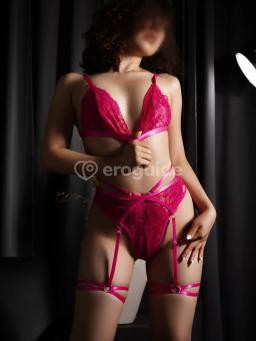 Erotická masérka Leyla, 24 let, Escort - Rabbit Hall, Praha 2 | EroGuide