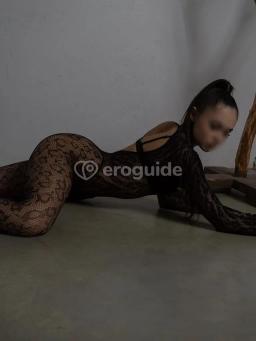 Erotická masérka Kira, 25 let - OPIUM Massage, Praha 3 | EroGuide