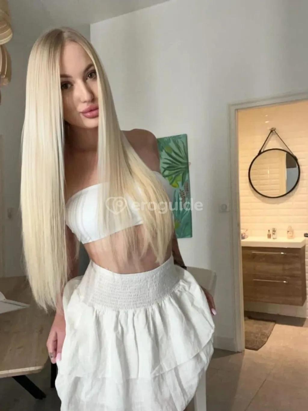 Dívka na sex Lera, 22 let, Escort, Zlín | EroGuide