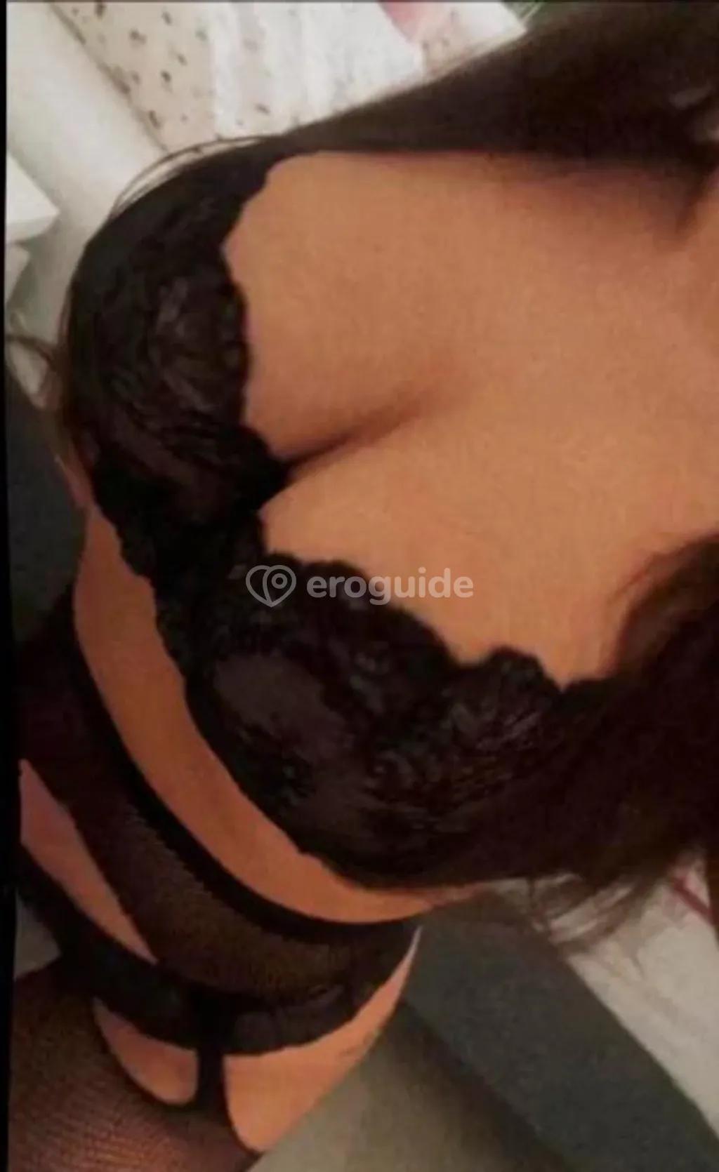 Dívka na sex Monica, 23 let - Privát Escort, Praha 5 | EroGuide