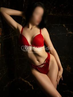 Erotická masérka Michel, 22 let, Escort - Candy Shop, Praha 1 | EroGuide